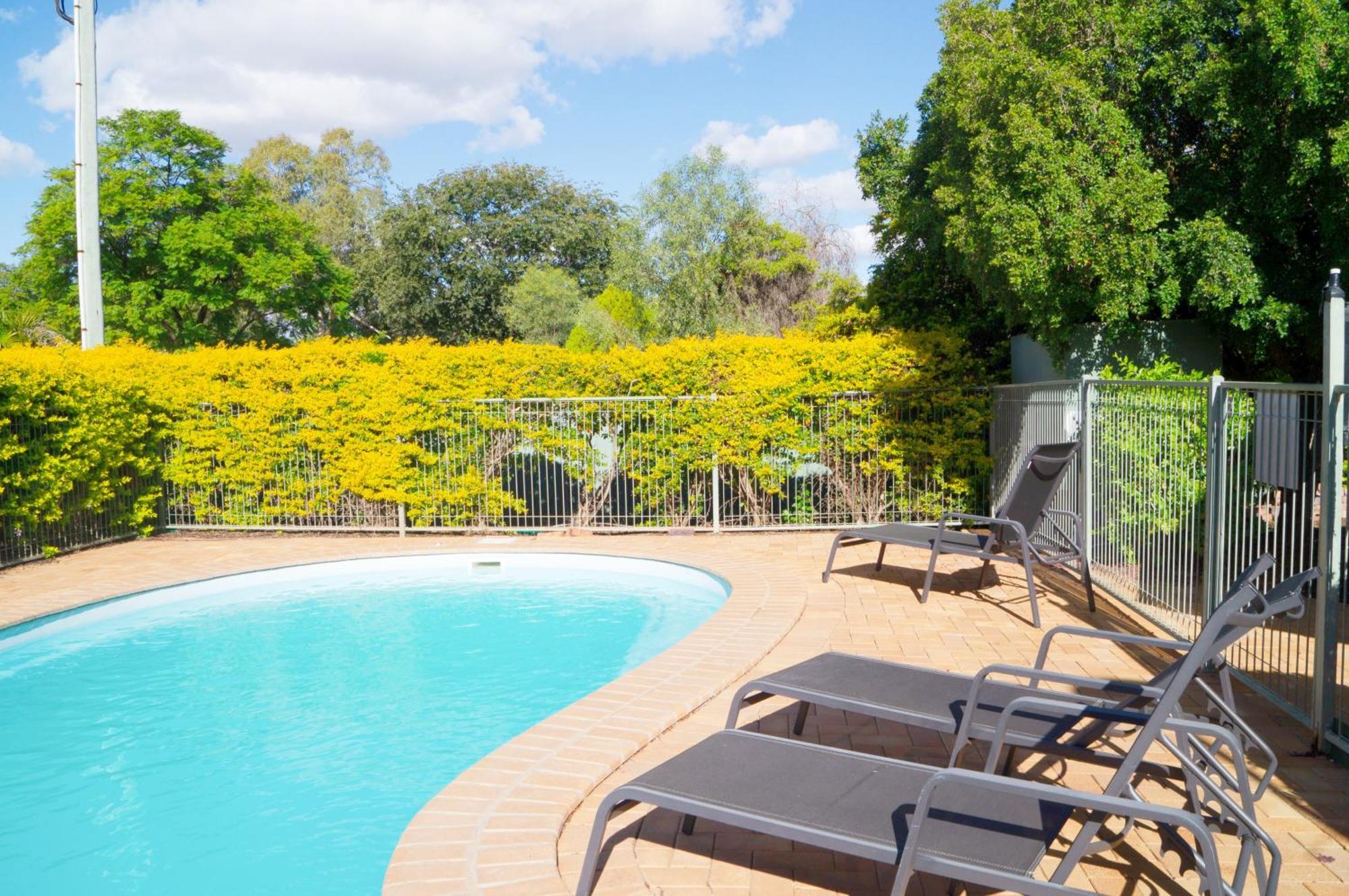 Jacaranda Country Motel Saint-George Extérieur photo